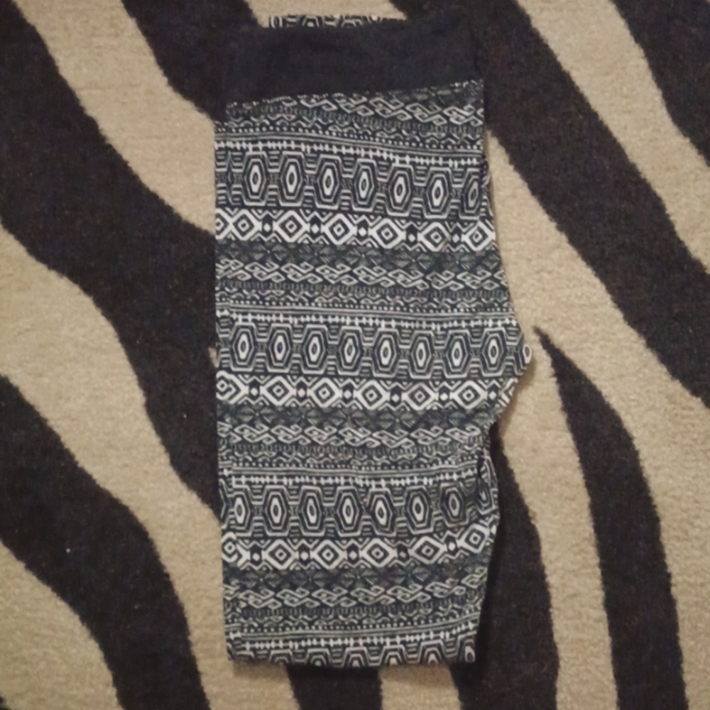 Black and  White Leggings